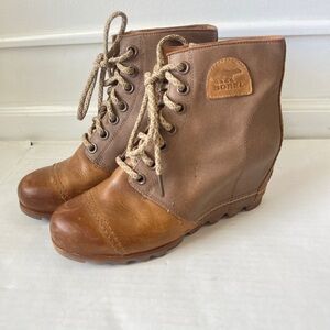 Women’s Sorel Size 10 Lexie Brown Leather Wedge Winter Snow Ankle Boots